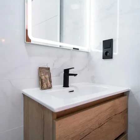 Urban Flores By Casasol Apartment